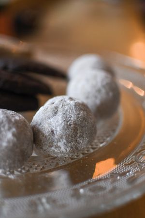 Galleta Beso de Nuez

Snowball  at La Otilia in Mexico City