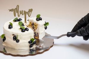 Pastel Especial para el Día de las Madres, de Blueberry y Limón.
También vegano bajo pedido.

Special Cake for Mother's Day, Blueberry and Lemon.
Also vegan on request. at La Otilia in Mexico City