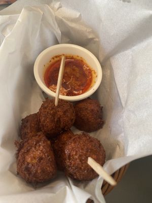 Loved the spicy falafel salad so much I had to order another side of it. It’s not spicy but very flavorful!   at Ballon in Tokyo