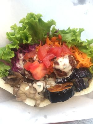 Regular size falafel sand at Ballon in Tokyo