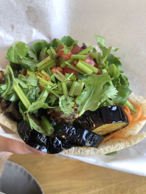 Cilantro falafel at Ballon in Tokyo