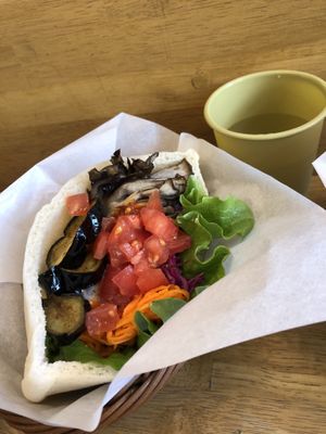 Felafel sandwich regular  at Ballon in Tokyo