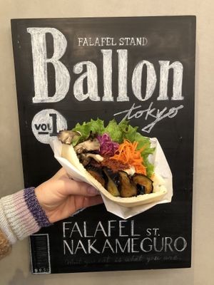 They have a cute little board for pictures haha at Ballon in Tokyo