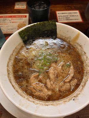 Vegane Knoblauch Ramen  at Kyushu Jangara Ramen - Harajuku in Tokyo