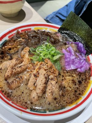 Garlic oil ramen  at Kyushu Jangara Ramen - Harajuku in Tokyo