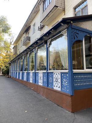 Unscheinbar von außen  at Daredzhani in Almaty