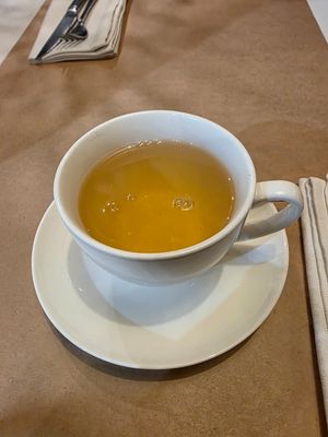 Green tea at Daredzhani in Almaty