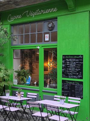 Très bonne adresse où la cuisine vegan est travaillée avec des produits frais. at Annadata in Saint-malo