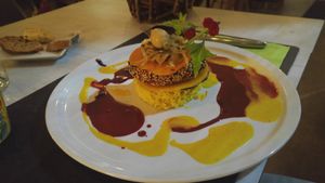 Plat principal à base de galette de lentille, de patate douce et de riz  at Annadata in Saint-malo