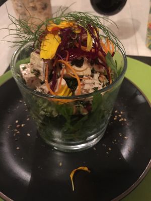 Raw broccoli tabouleh with algues and tofu and flowers!  at Annadata in Saint-malo