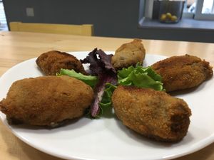 Croquetas de champiñón  at Empatia Rincon Vegano in Madrid