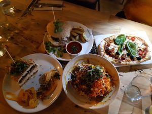 All the mains at Superchulo in Madrid