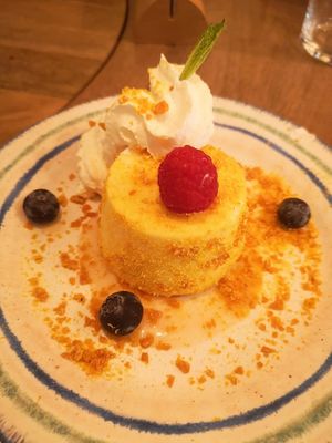 Lemon pie at Superchulo in Madrid