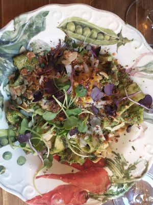 Pasta with vegan cheese at Superchulo in Madrid