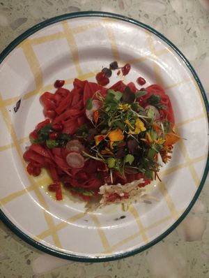 Pink 🩷 spaghetti at Superchulo in Madrid