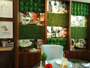 Inside Organic Caffe 2 at Organic Caffe in Estoril