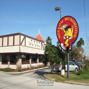 The Mellow Mushroom Facade at Mellow Mushroom in Winter Park
