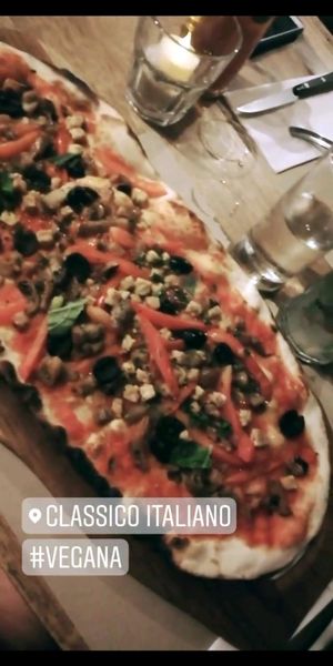 the vegan pizza, with tempeh  at Classico Italiano in 