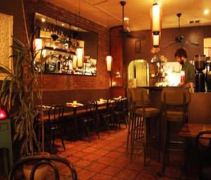 Elf in the evening - photo by MR MEANER at Elf Cafe in Los Angeles