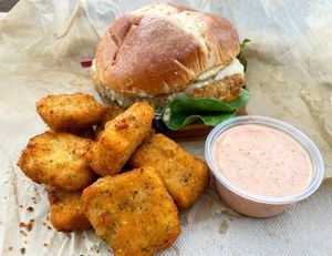 Burger and Nuggets at E Burger in Columbus