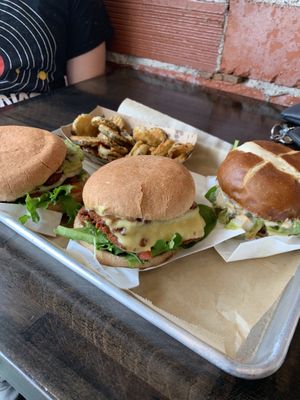 😍 at E Burger in Columbus