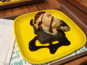 Brownie and ice cream at Hareburger in Sao Paulo