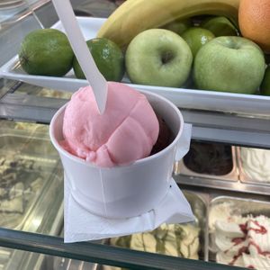 Rose and dark chocolate flavour   at E Cosi Gelateria in Paphos