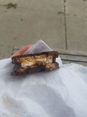 Raw vegan gluten free wagon wheel at Sweet Hart Kitchen in Toronto