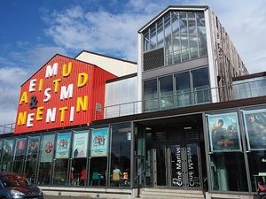 Front at Ciné Café in Redon