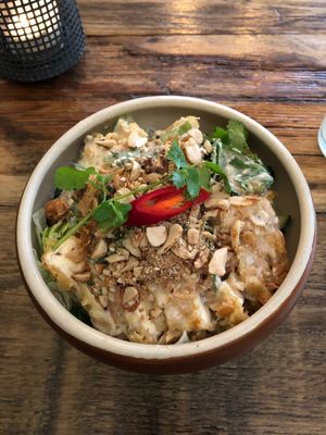 The crispy tofu was excellent! Vegan 🌱 at Chum Chay in Cologne