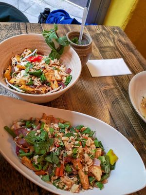 Alles lecker at Chum Chay in Cologne