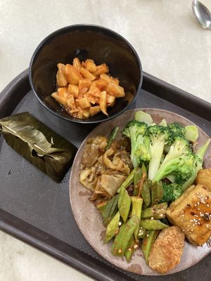 Buffet sel  at Evergreen Vegetarian House 长青素食之家 in Penang