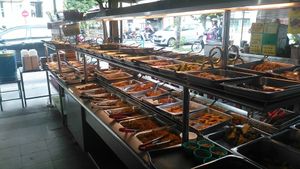Huge vegan buffet, delicious food at Evergreen Vegetarian House 长青素食之家 in Penang