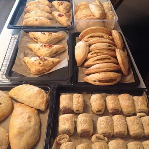 Small catering service... at Vegangela Rose Cakes in Cwmllynfell