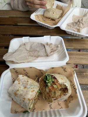 Sweet chilli seitan wrap = my favourite item on the menu🤩🤩 at Cafe Thrive in Southampton