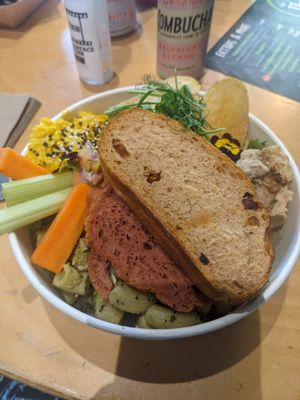 Special picnic bowl at Cafe Thrive in Southampton