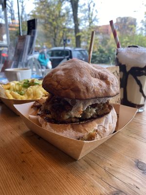 The special: “hog roast” bun  at Cafe Thrive in Southampton