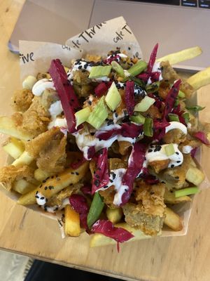 Spicy ‘Chicken’ loaded fries 😍  at Cafe Thrive in Southampton