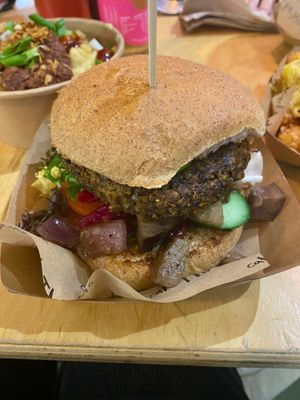 wholefoods burger at Cafe Thrive in Southampton