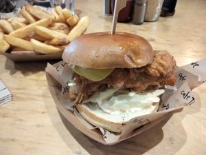 Fried chicken burger & chips at Cafe Thrive in Southampton