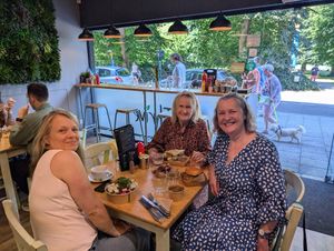 Introducing my mum to a vegan cafe. She loved it 😁 at Cafe Thrive in Southampton