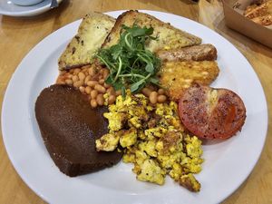 Breakfast at Cafe Thrive in Southampton