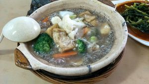 clay pot toufu at Pu Ti Vegetarian in Negeri Sembilan