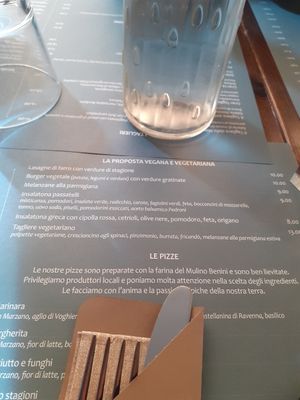 queste sono le proposte vegetariane e vegane, peccato che di vegano ci sia solo il burger at Passatelli in Ravenna