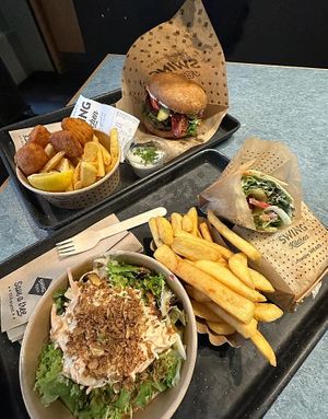 Vish&chips, bacon burger, swing wrap at Swing Kitchen - Kaiserfeldgasse in Graz