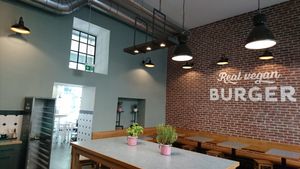 Nice and fresh interior at Swing Kitchen - Kaiserfeldgasse in Graz