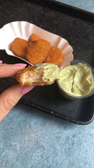 Vegan nuggets and sauce at Swing Kitchen - Kaiserfeldgasse in Graz