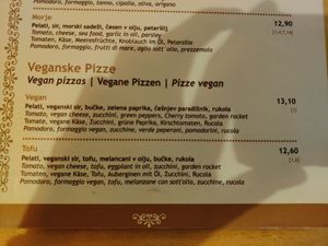 The two vegan pizzas at Pizzeria Gallus in Bled