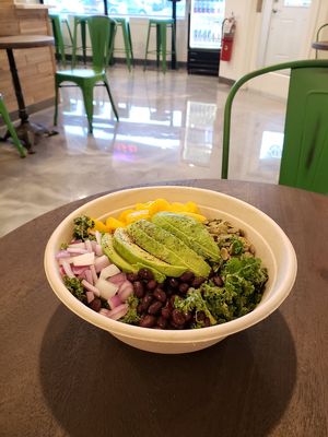 Show Stopper Salad at Juicilicious in Salem