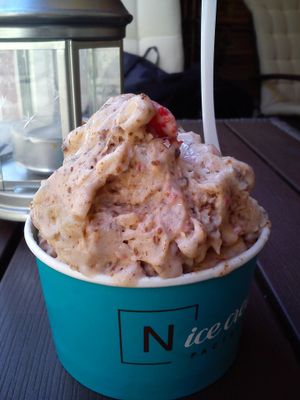 soy milk ginger bread strawberry apple pie at N'Ice Cream Factory in Wroclaw